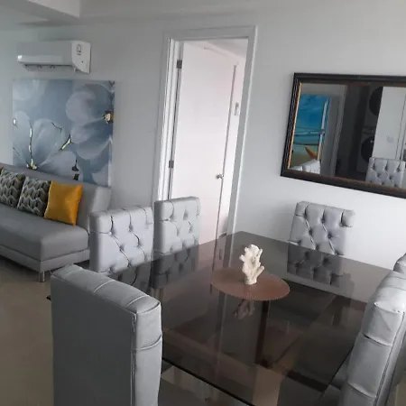 Apartamento Al-4 Frente Al Mar Con Balcon Aire Acondicionado Y Wifi Apartamento *