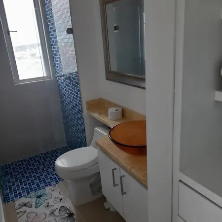 Apartamento Al-4 Frente Al Mar Con Balcon Aire Acondicionado Y Wifi * Cartagena
