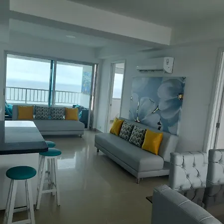 Apartamento Al-4 Frente Al Mar Con Balcon Aire Acondicionado Y Wifi *